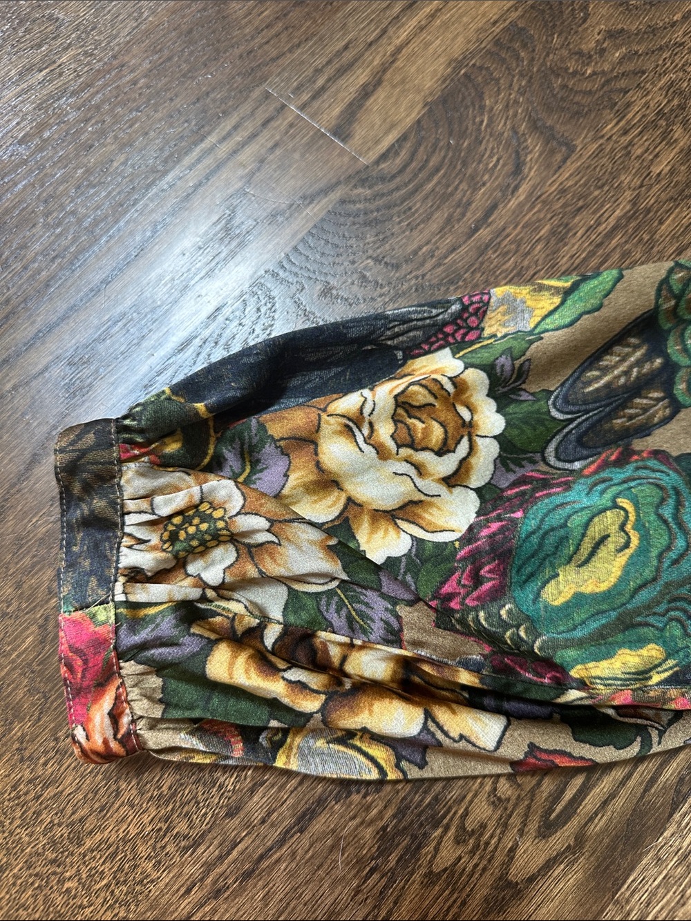 Johnny Was Parrot Cosima 100%silk peasant blouse in pristine condition! - Picture 6 of 10